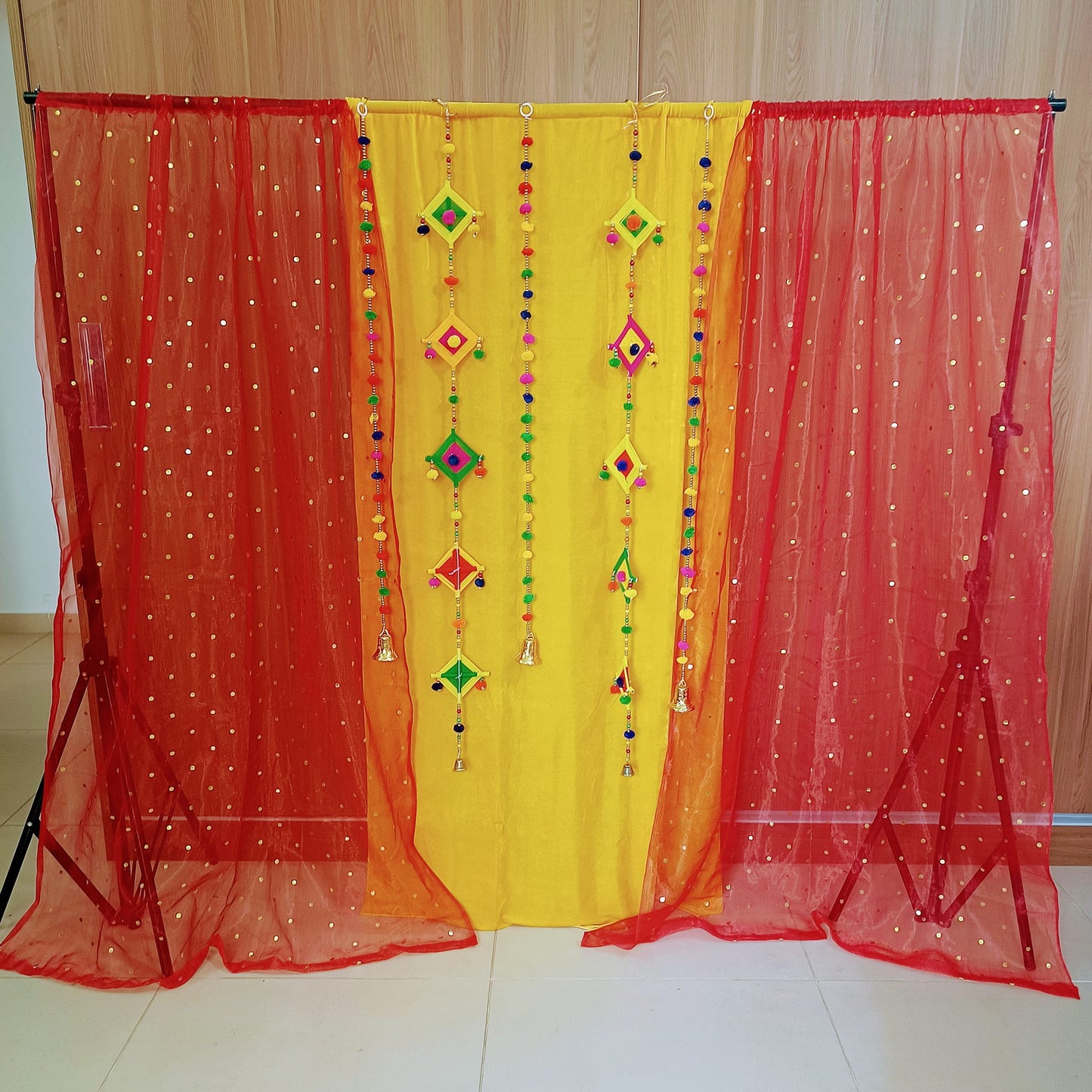 Festive Backdrop DIY Kit - Yellow and Red