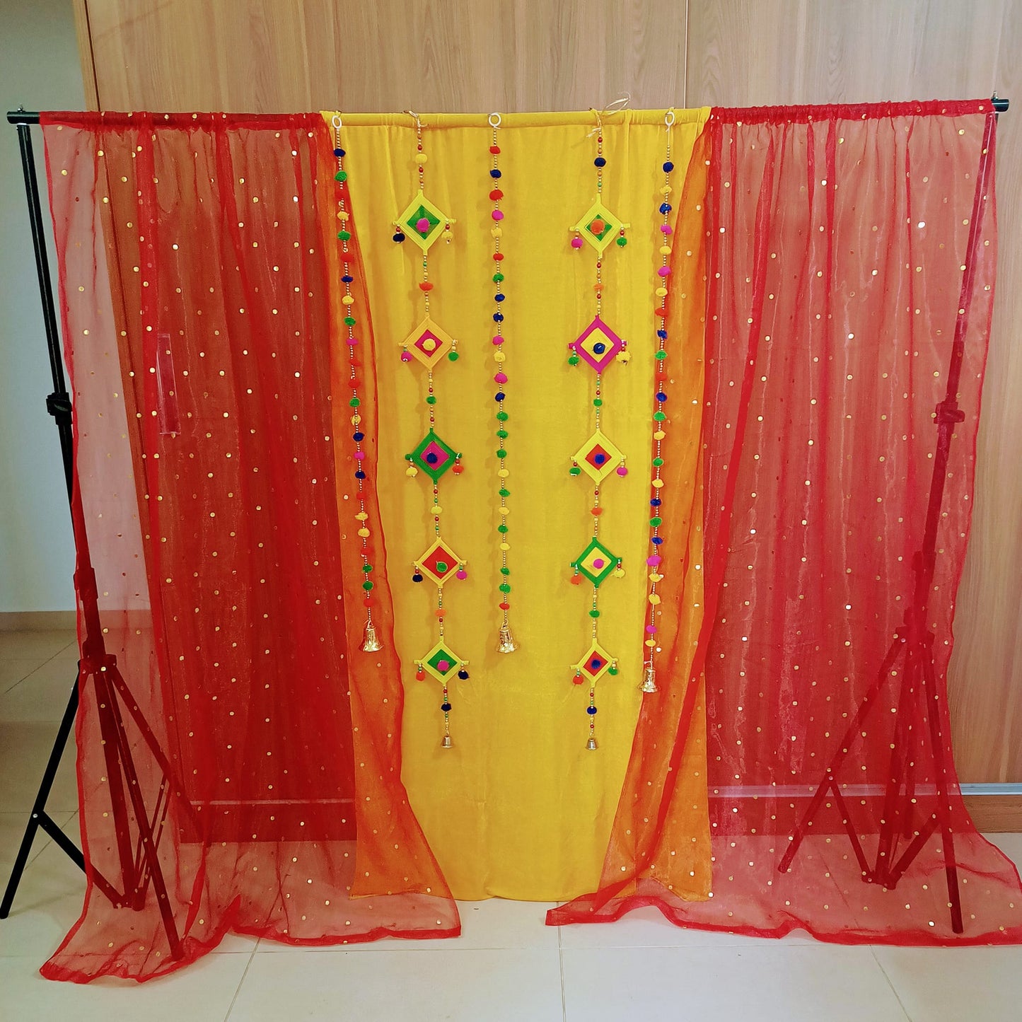 Festive Backdrop DIY Kit - Yellow and Red