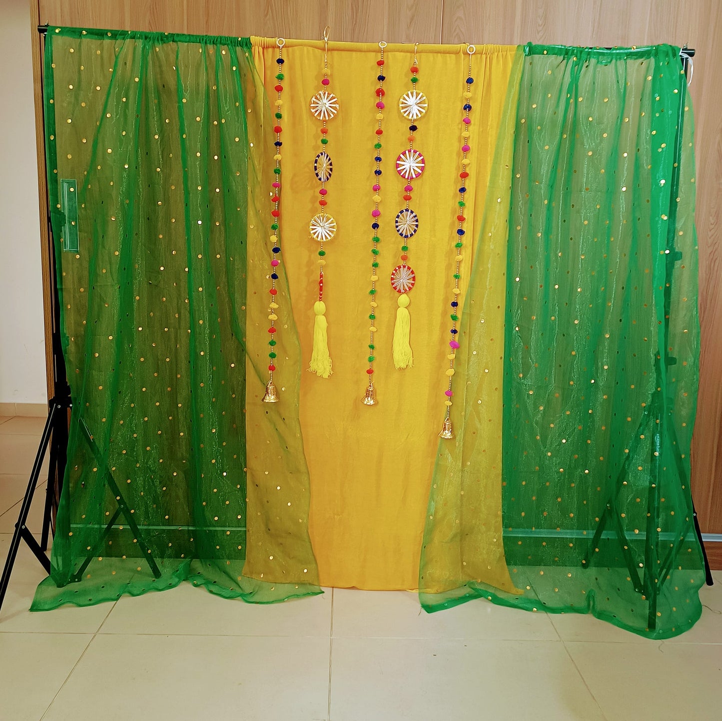 Festive Backdrop DIY Kit - Yellow and Green